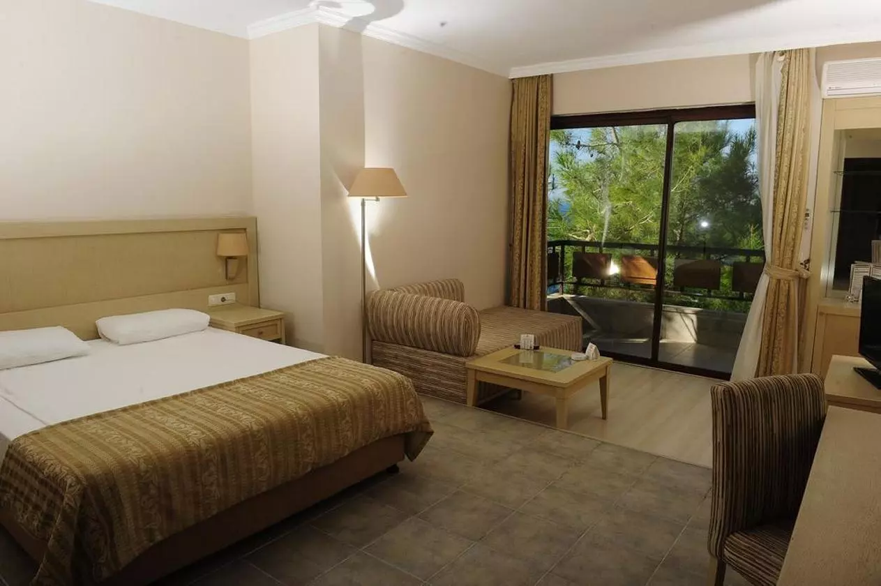 UTOPIA_SHABAVIZ (34).jpg